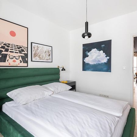 Yoursecondflat Grzybowska Varşova Dış mekan fotoğraf